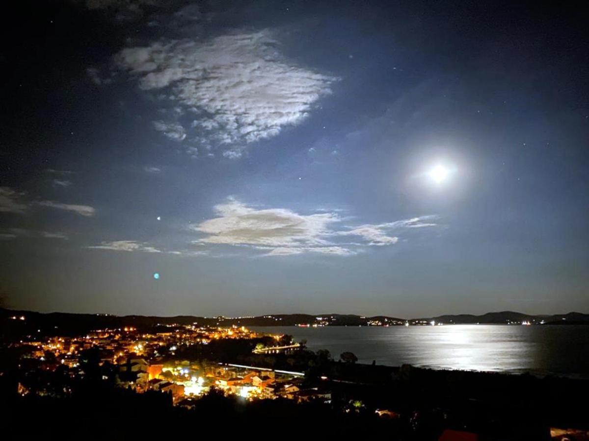 Antico Casale Tiravento Lejlighedshotel Passignano sul Trasimeno Eksteriør billede