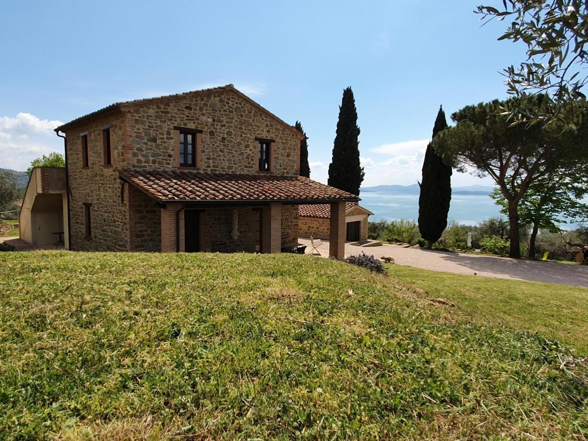 Antico Casale Tiravento Lejlighedshotel Passignano sul Trasimeno Eksteriør billede