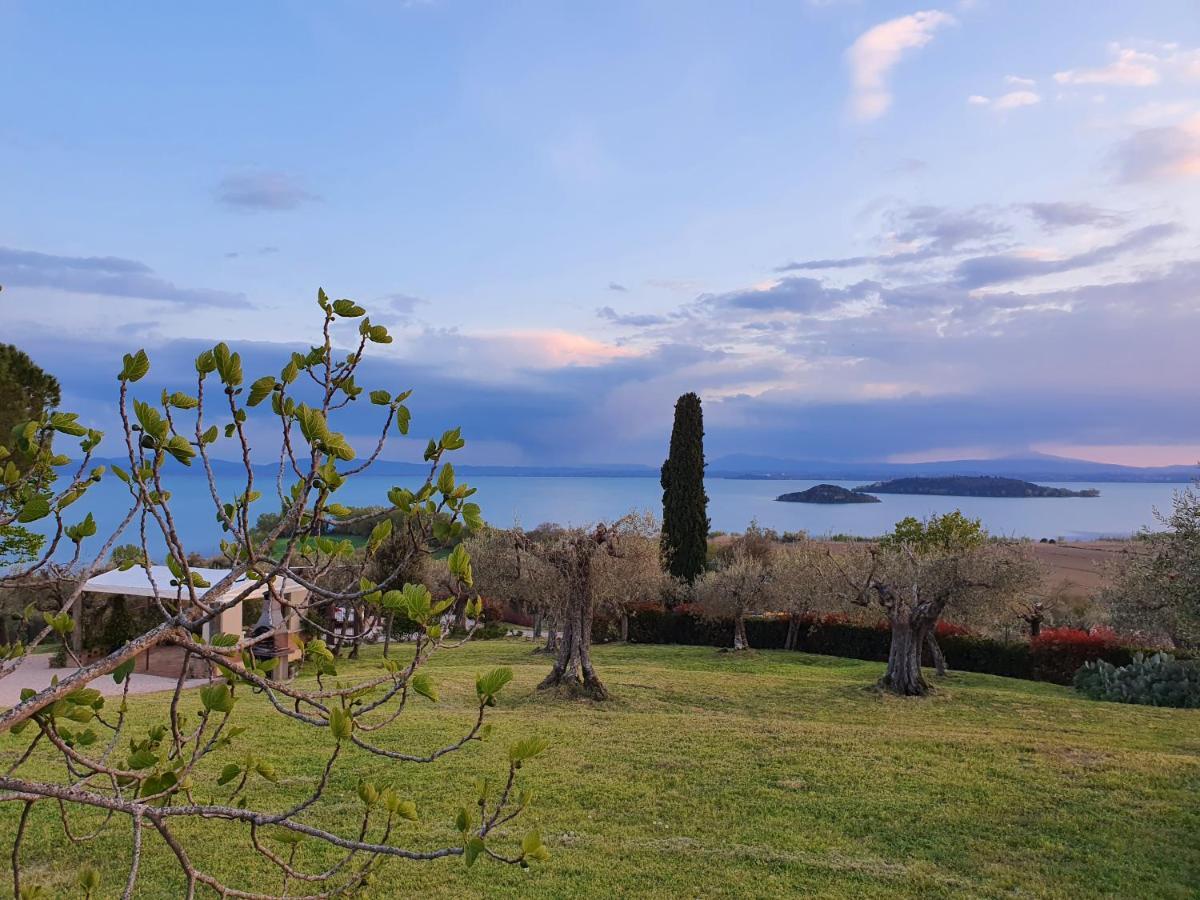 Antico Casale Tiravento Lejlighedshotel Passignano sul Trasimeno Eksteriør billede