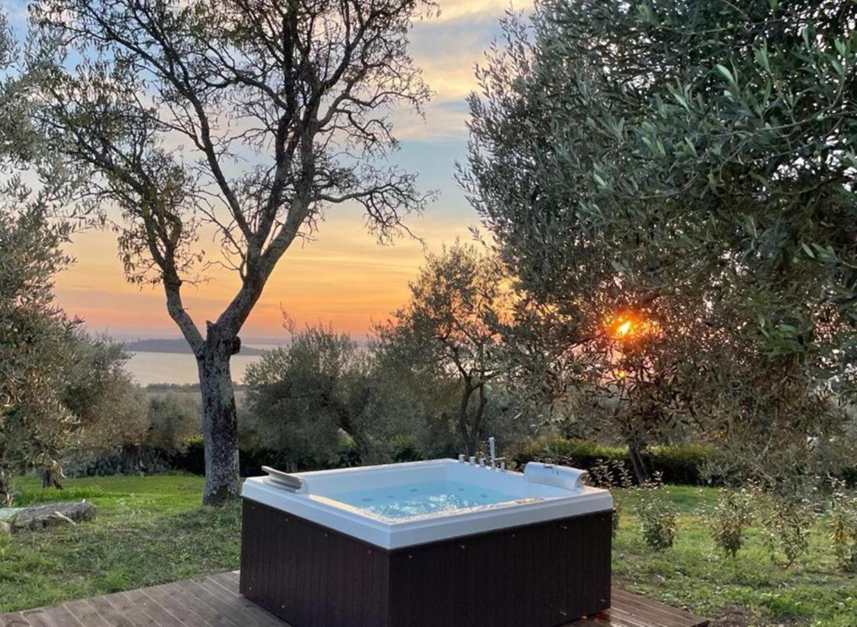 Antico Casale Tiravento Lejlighedshotel Passignano sul Trasimeno Eksteriør billede