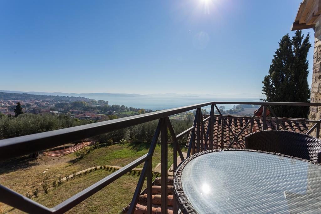 Antico Casale Tiravento Lejlighedshotel Passignano sul Trasimeno Værelse billede