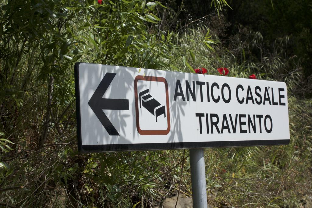 Antico Casale Tiravento Lejlighedshotel Passignano sul Trasimeno Eksteriør billede