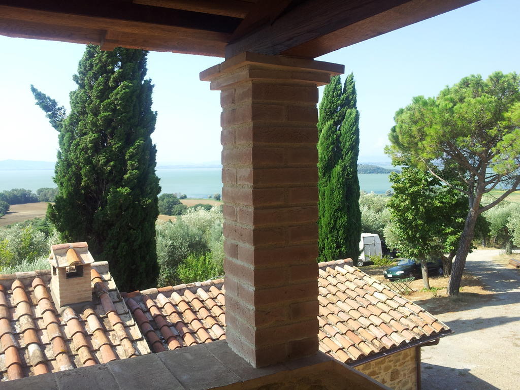 Antico Casale Tiravento Lejlighedshotel Passignano sul Trasimeno Værelse billede