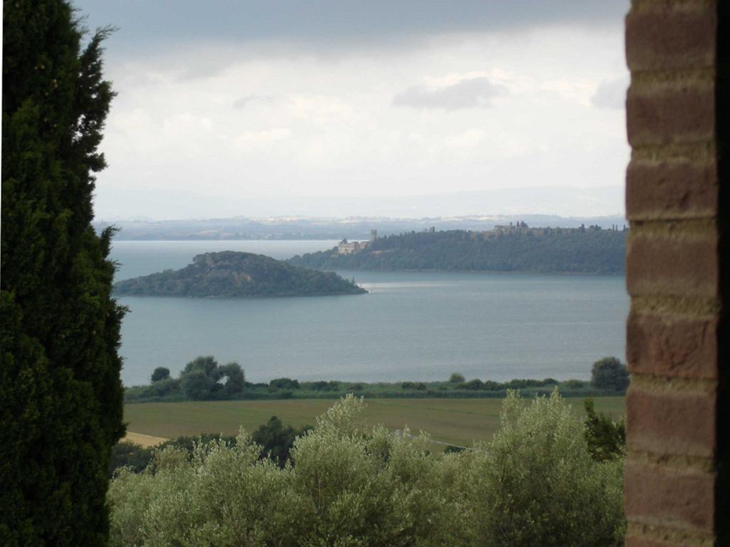 Antico Casale Tiravento Lejlighedshotel Passignano sul Trasimeno Værelse billede