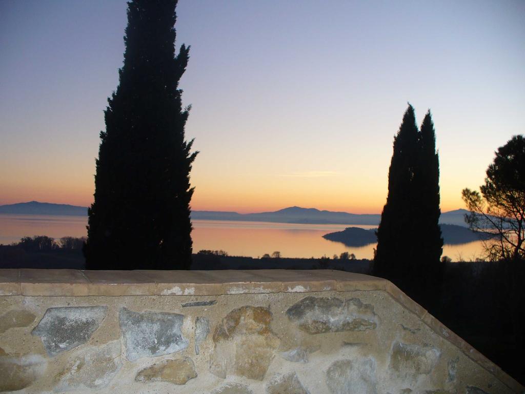 Antico Casale Tiravento Lejlighedshotel Passignano sul Trasimeno Værelse billede