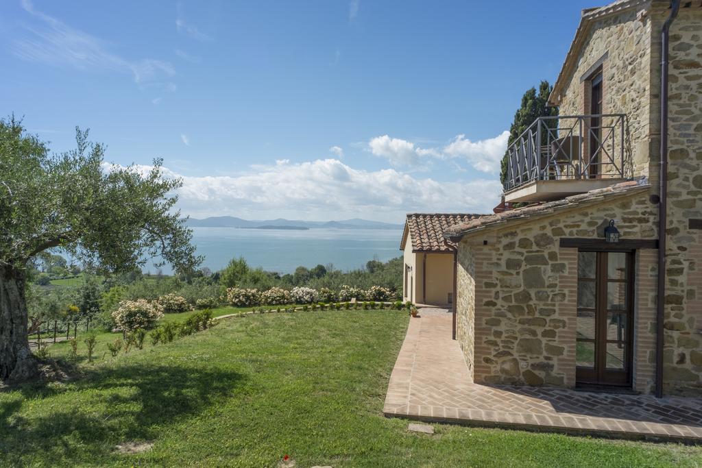 Antico Casale Tiravento Lejlighedshotel Passignano sul Trasimeno Eksteriør billede